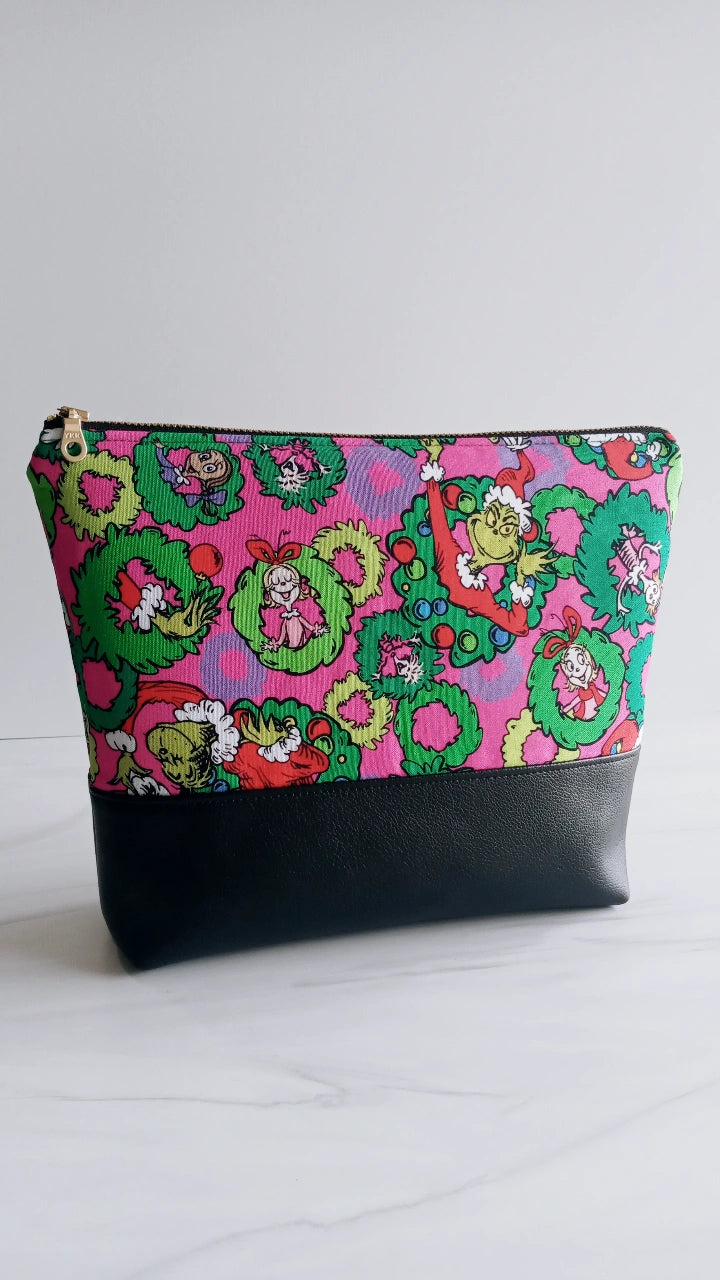 GRINCHY large zip bag