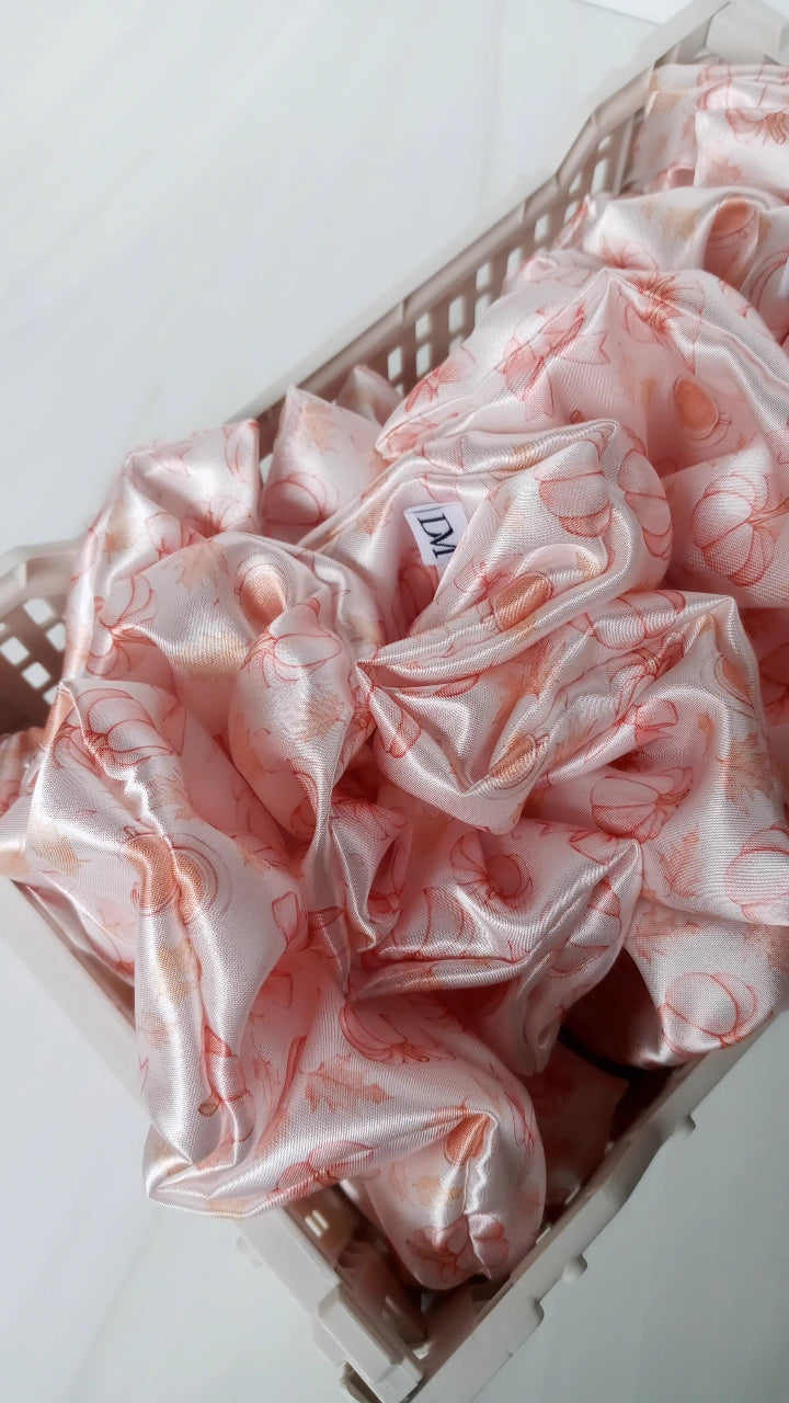 Prettiest Fall Scrunchie