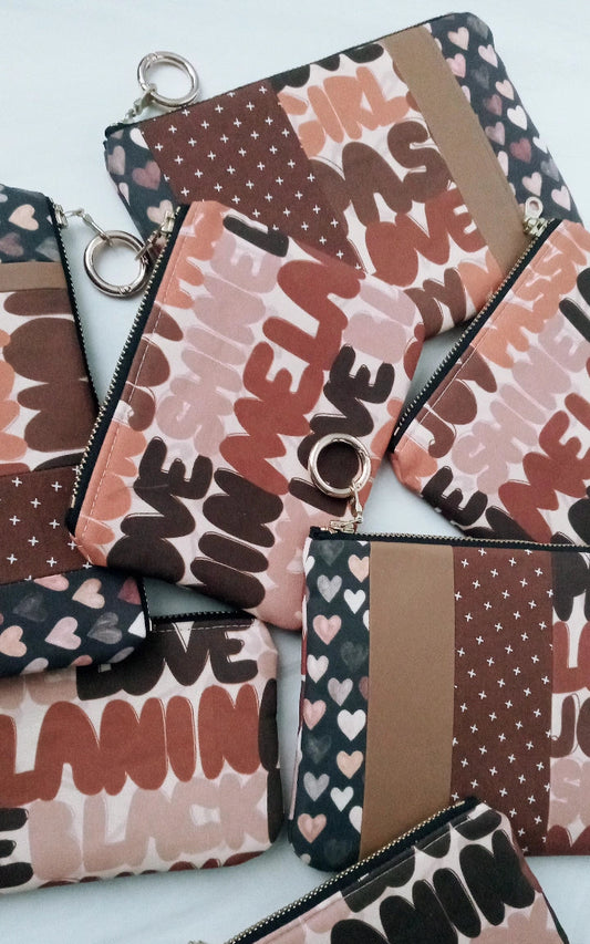 Bubble Letters Pouch Set