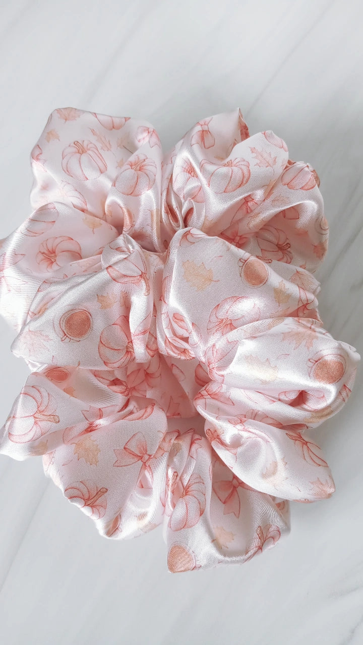 Prettiest Fall Scrunchie