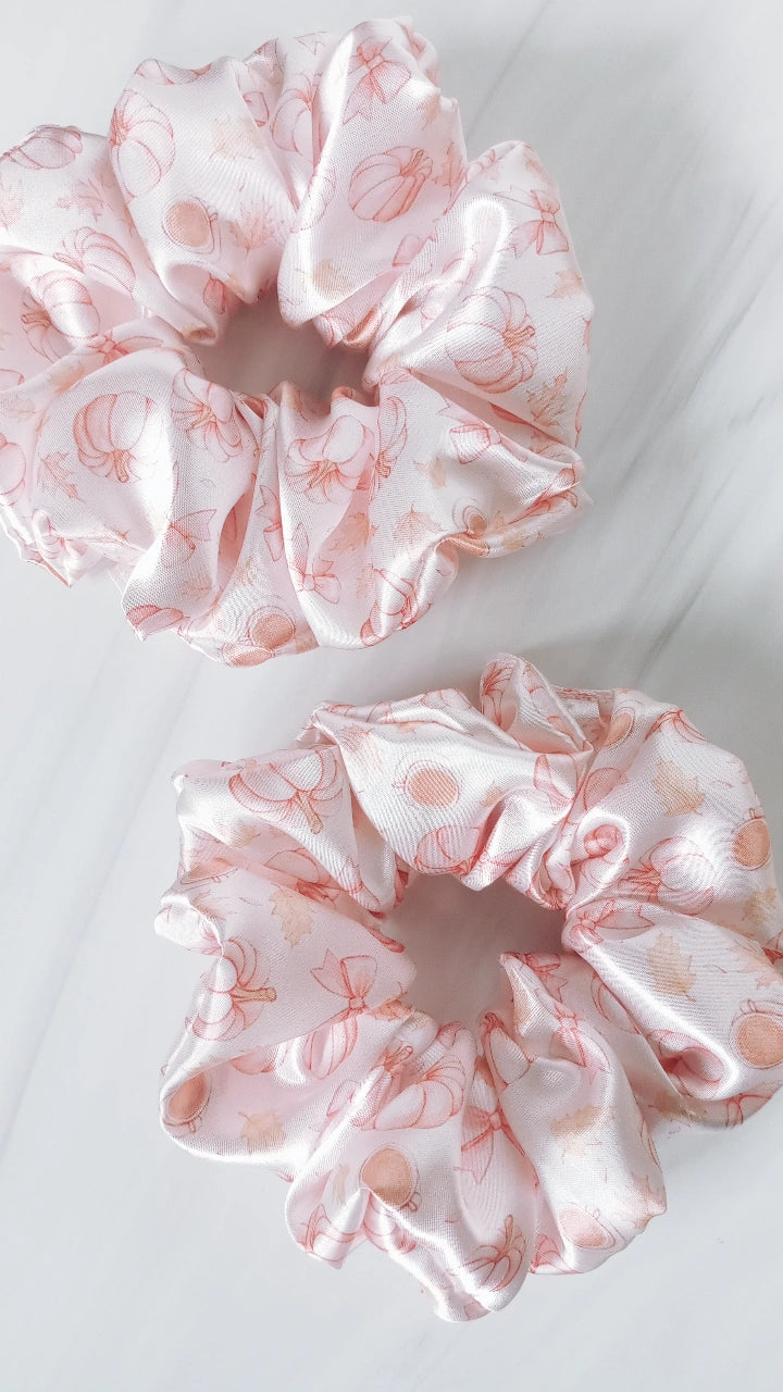 Prettiest Fall Scrunchie