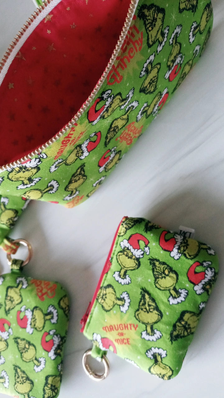 Feeling Grinchy Pouch Charm Set