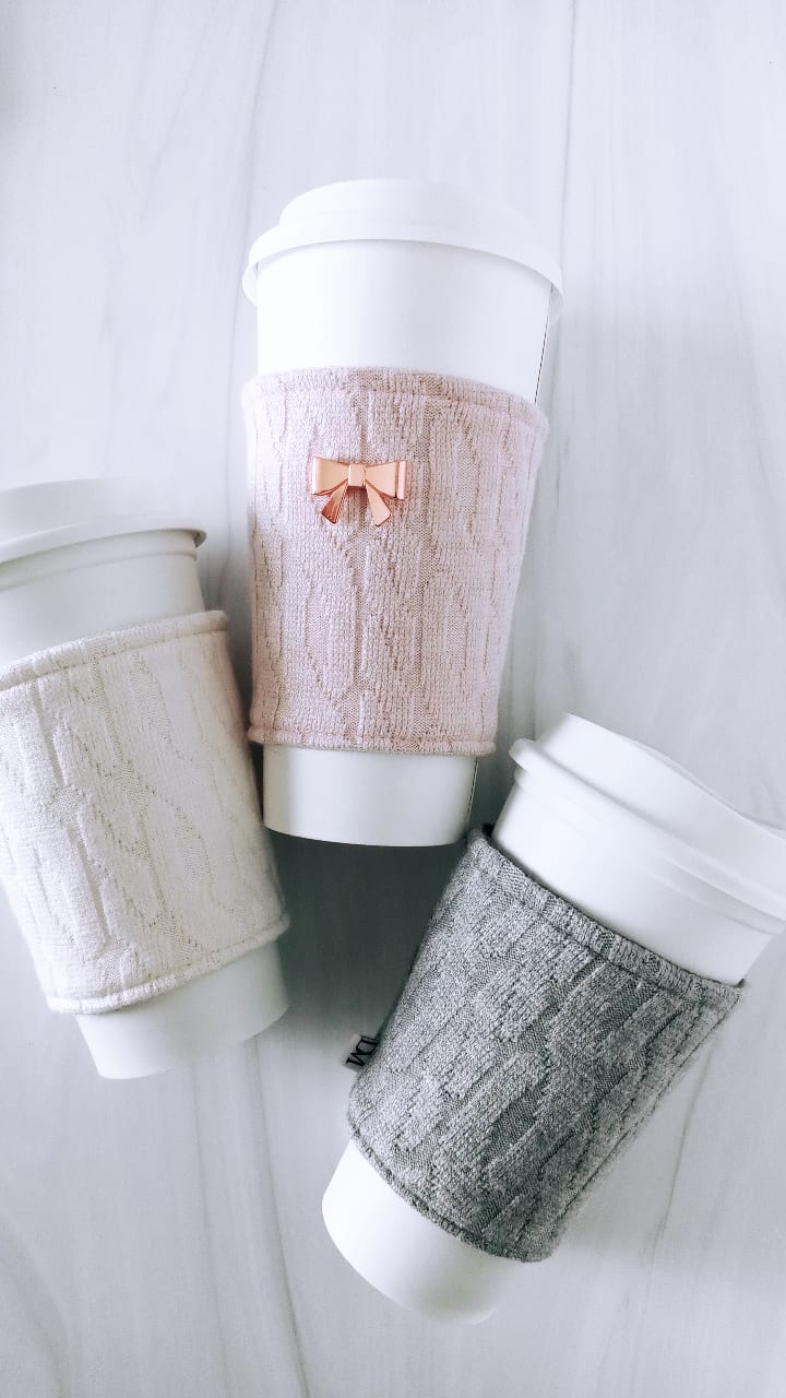 Cozy Knit Coffee Sleeve w/bow